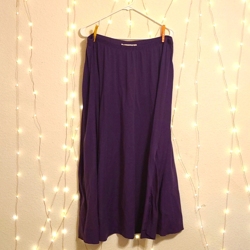 Alexis Taylor 2x purple long skirt